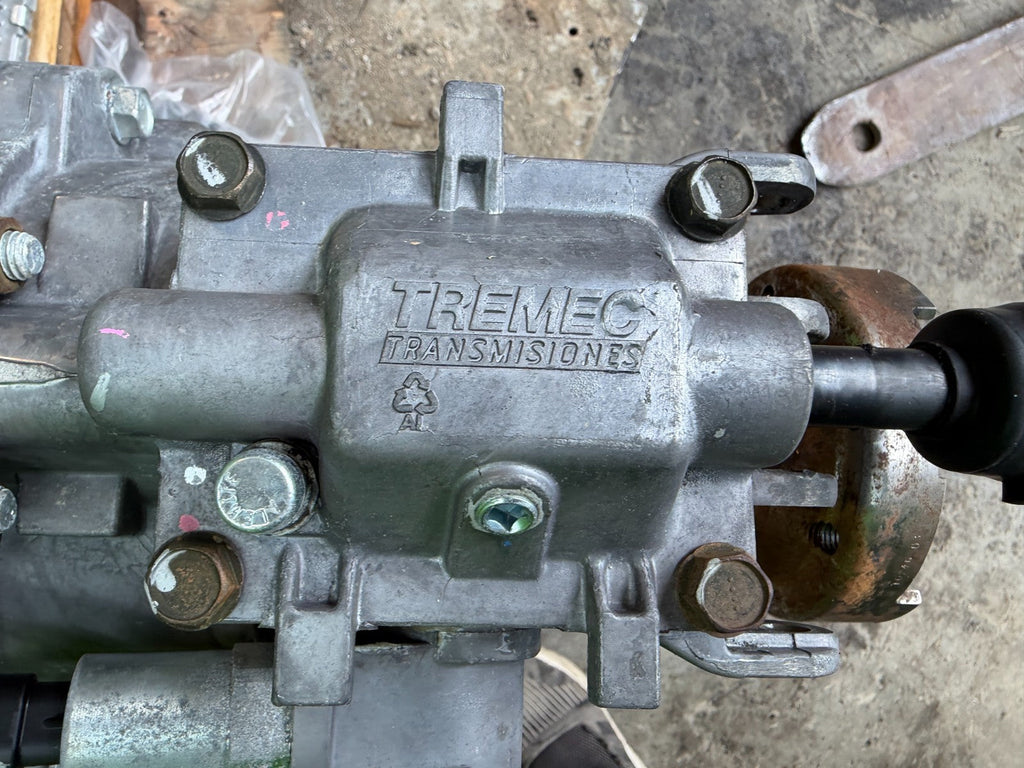 17 DODGE CHALLENGER RT COMPLETE 5.7 HEMI ENGINE W TR6060 MANUAL TRANSMISSION 35K