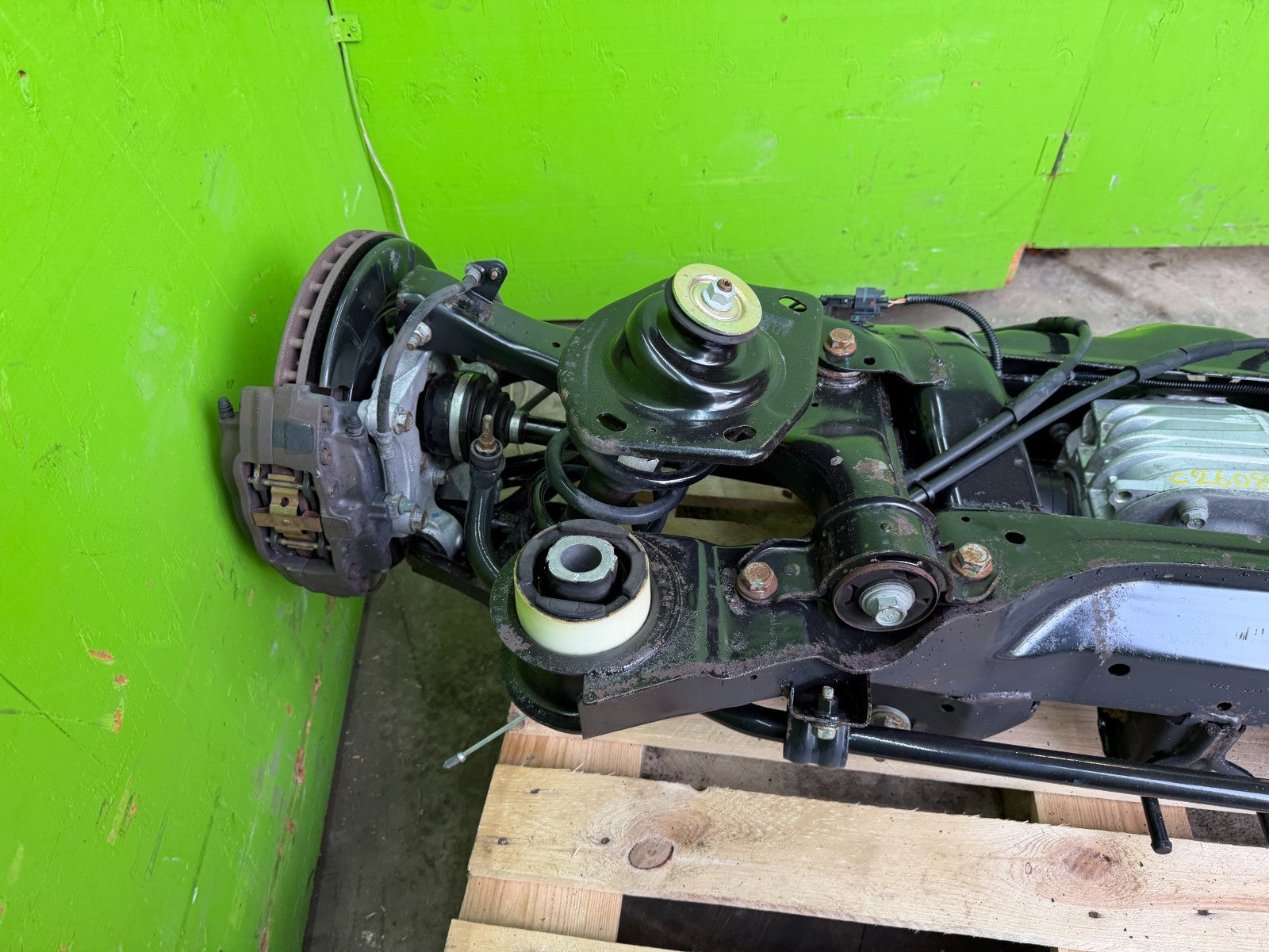 10-15 CHEVROLET CAMARO SS RS REAR DIFFERENTIAL SUSPENSION DROP OUT 3.27 G80 GW6