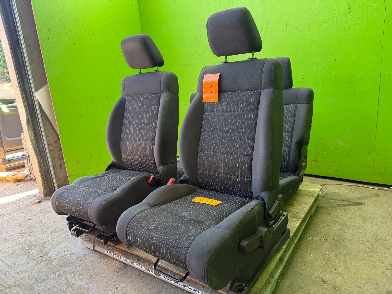 07-18 JEEP WRANGLER JK  2 DR OEM FRONT REAR COMPLETE SEATS SET DARK GREY GRAY