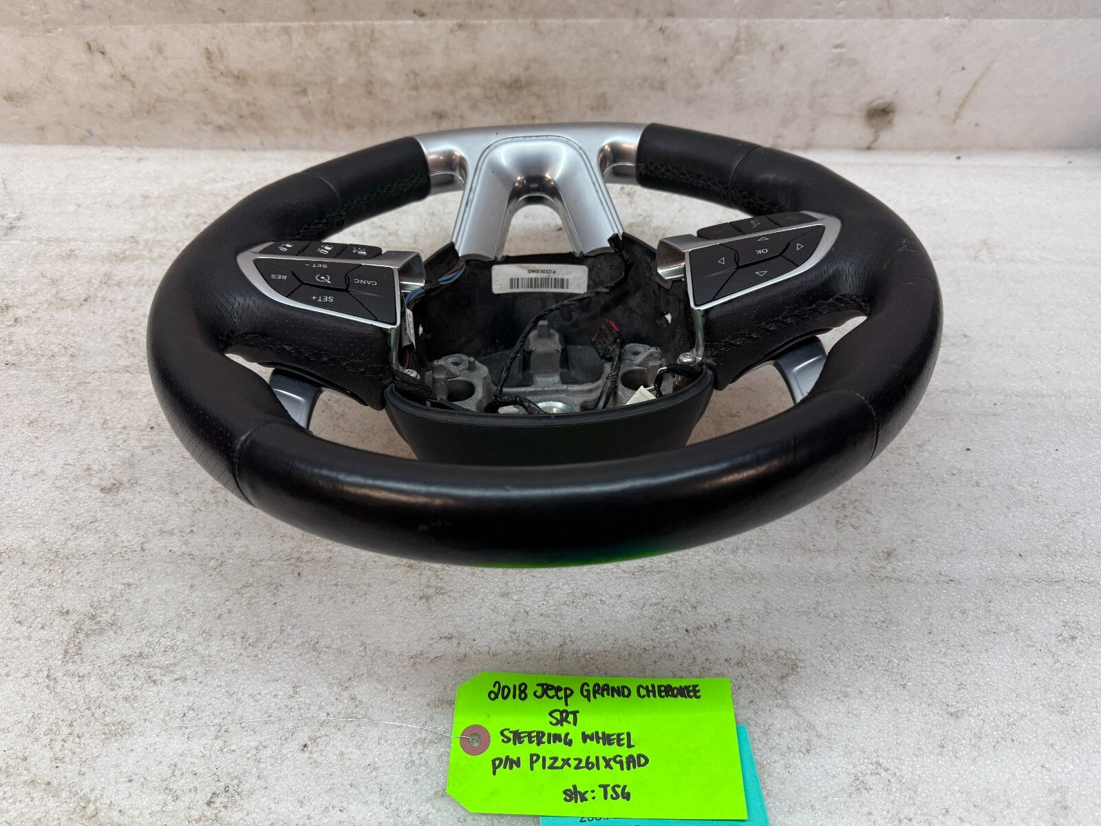 18 JEEP GRAND CHEROKEE SRT8 SRT-8 OEM HEATED STEERING WHEEL 14-18 P1ZX261X9AD