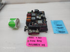01 02 Chevrolet GMC SILVERADO SIERRA LLY UNDERHOOD FUSE RELAY BOX 15328827-03