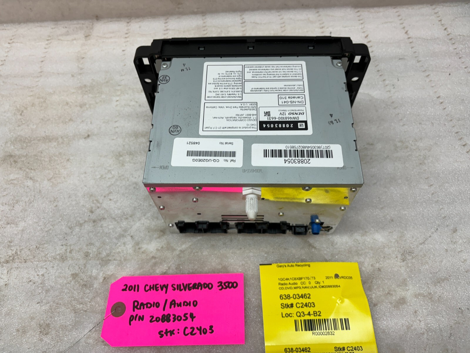 11 GMC SIERRA CHEVROLET SILVERADO OEM UUK NAVIGATION STEREO RADIO 09-13 20883054
