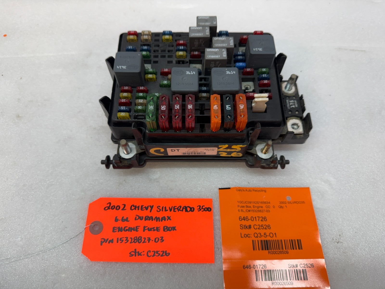 01 02 Chevrolet GMC SILVERADO SIERRA LB7 UNDERHOOD FUSE RELAY BOX 15328827-03