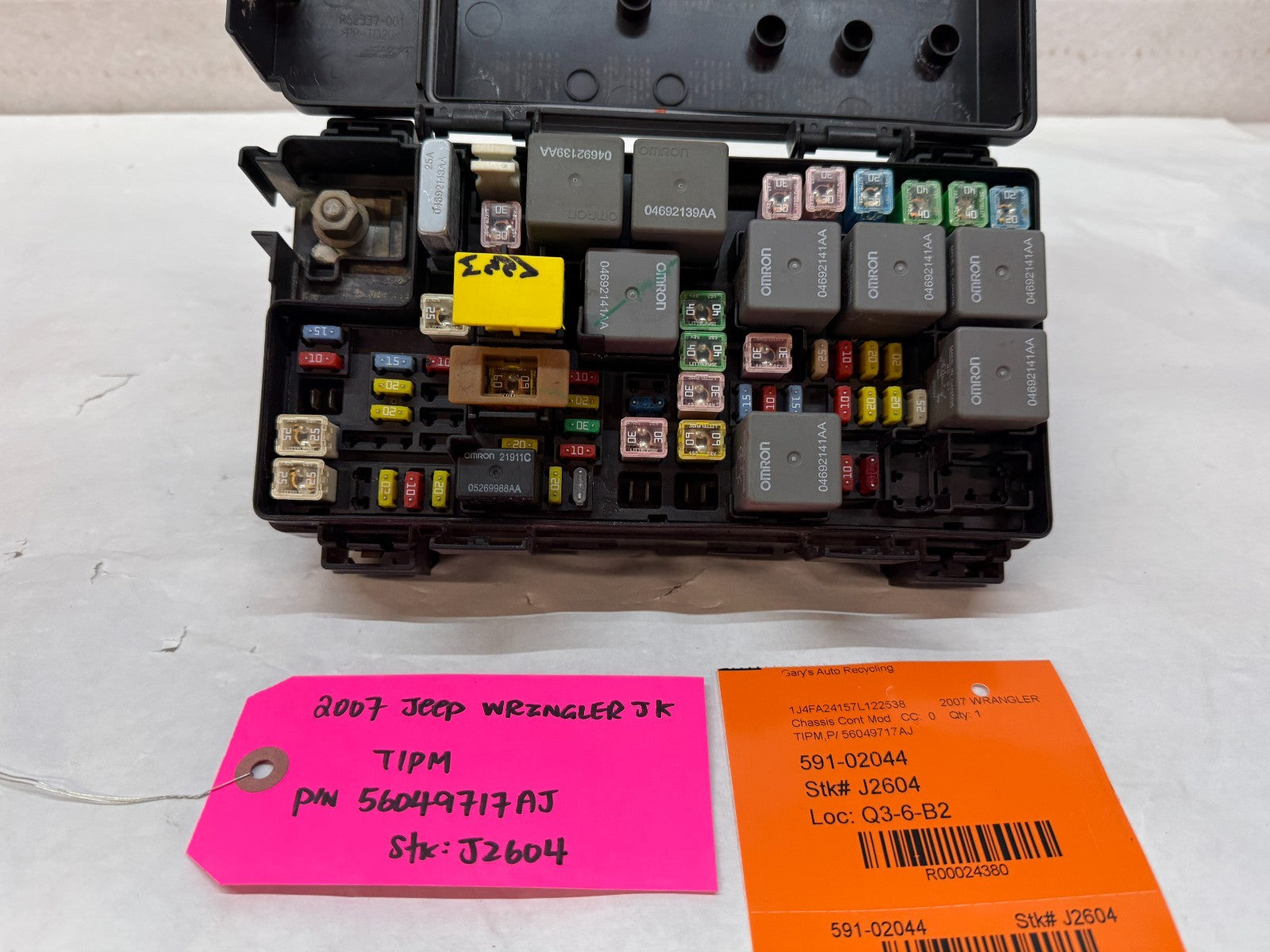 07 JEEP WRANGLER JK TIPM INTEGRATED MODULE FUSE BOX P56049717AJ