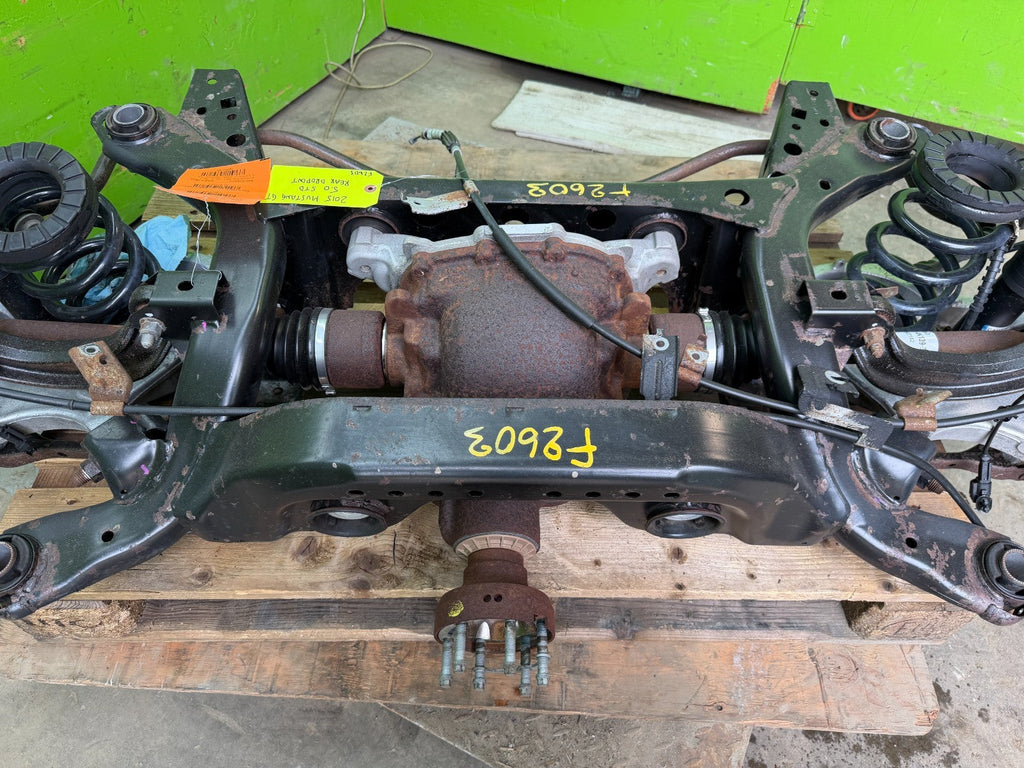 15-22 FORD MUSTANG GT 5.0 REAR SUSPENSION AXLE DIFFERENTIAL 3.55 GEARS