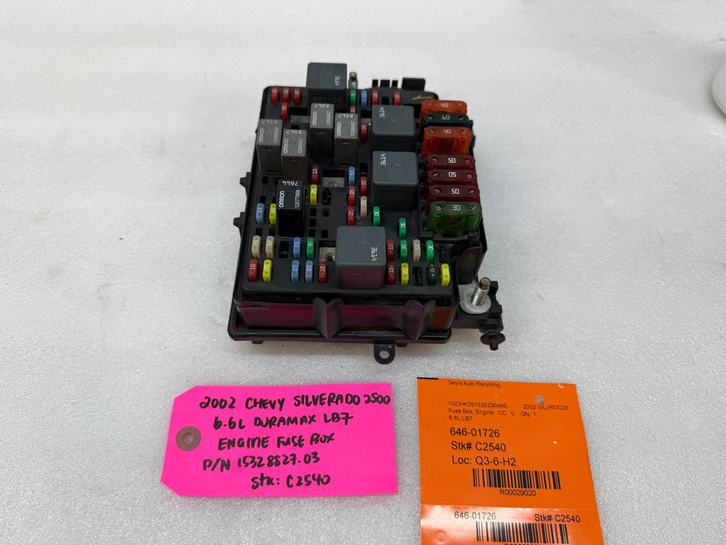 01 02 Chevrolet GMC SILVERADO SIERRA LB7 UNDERHOOD FUSE RELAY BOX 15328827-03