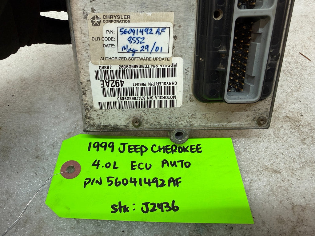 99 JEEP CHEROKEE XJ 4.0 AUTOMATIC ENGINE COMPUTER ECM ECU P56041534AE 56041492AF