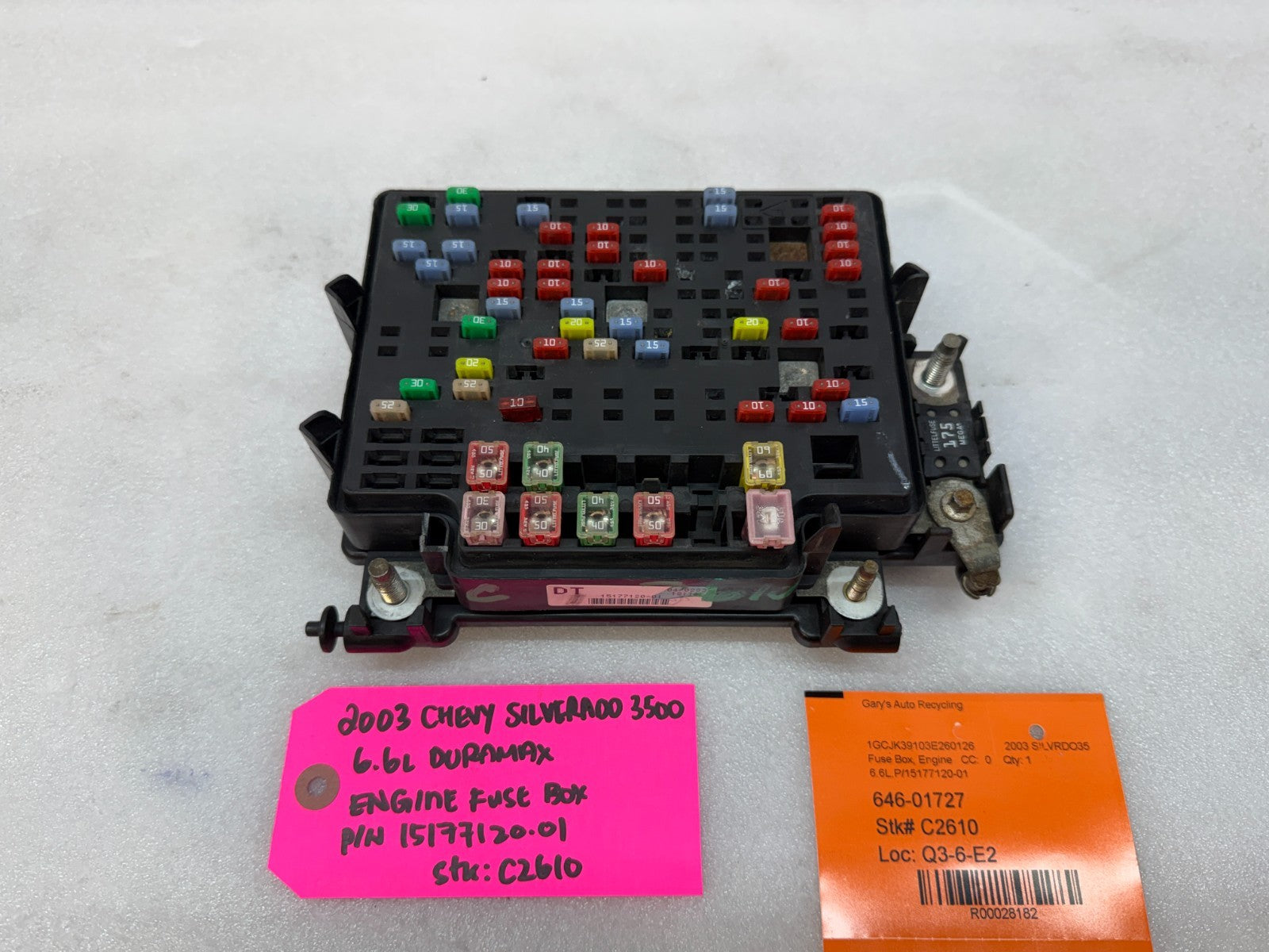 01-05 Chevrolet GMC 2500hd SIERRA 6.6 LB7 UNDERHOOD FUSE RELAY BOX 15177120-01