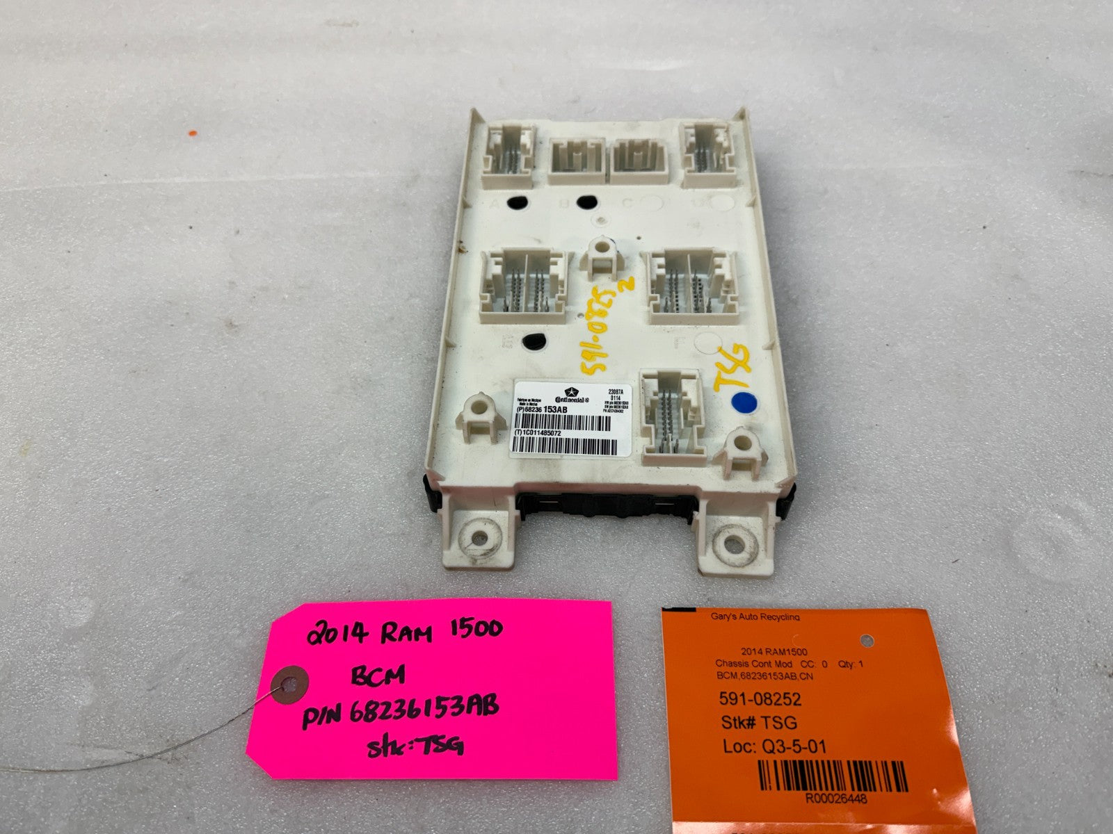 14 DODGE RAM 1500 BCM BODY CONTROL MODULE 68236153AB