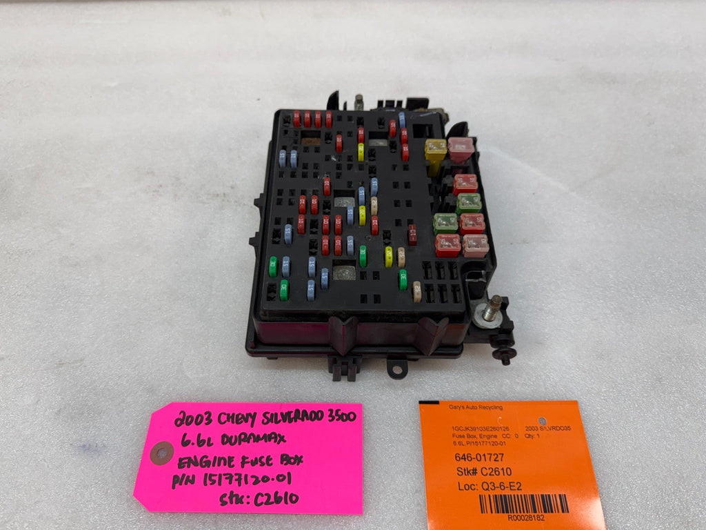 01-05 Chevrolet GMC 2500hd SIERRA 6.6 LB7 UNDERHOOD FUSE RELAY BOX 15177120-01