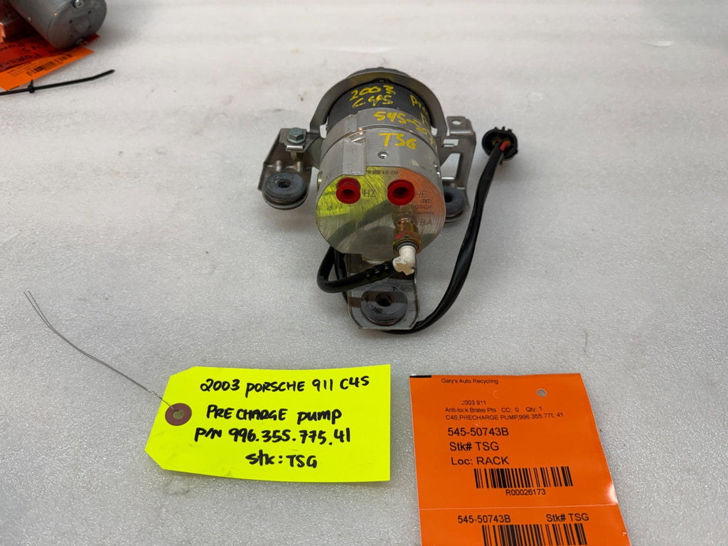 03 PORSCHE 911 996 C4S TURBO OEM ABS PRE CHARGE PUMP 99635577541 01-05