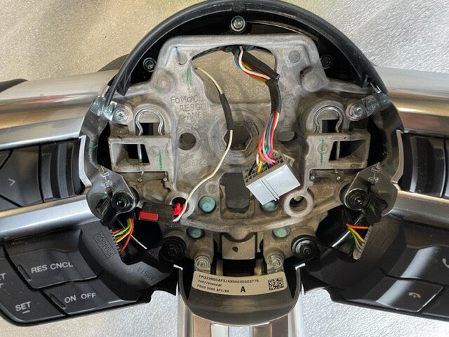 17 FORD MUSTANG GT BLACK LEATHER STEERING WHEEL W CONTROLS  6sp MANUAL 15 16 17