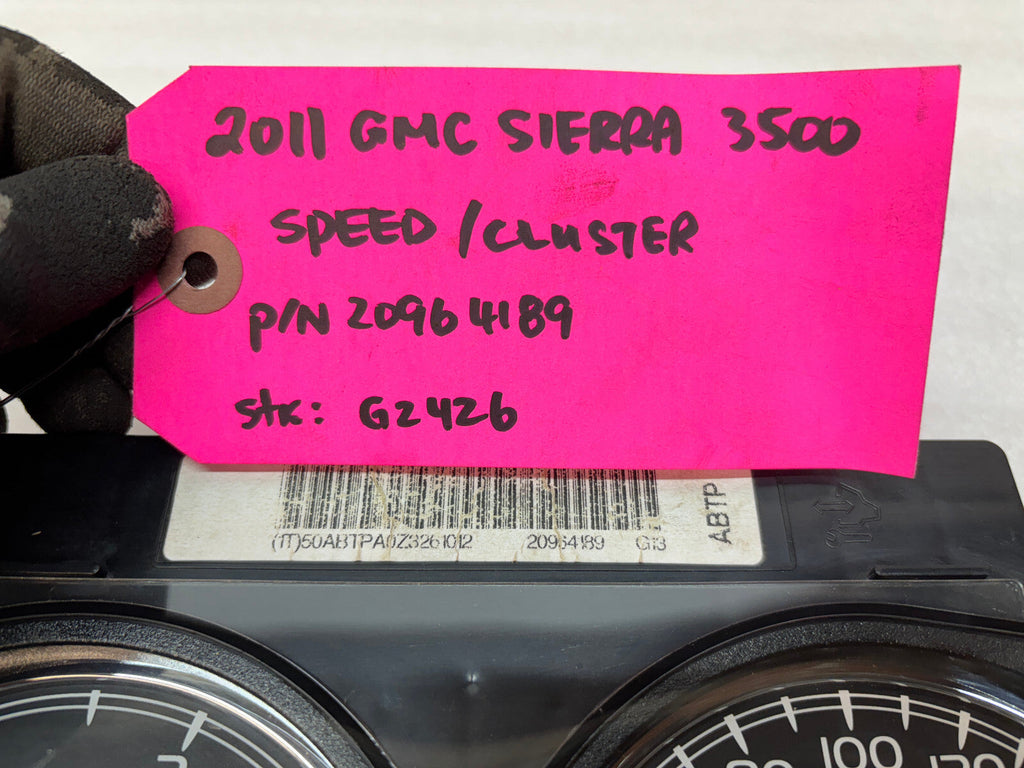 11-14 Chevrolet GMC 2500HD 3500HD SPEEDOMETER DASH GAUGE CLUSTER METRIC 20964189