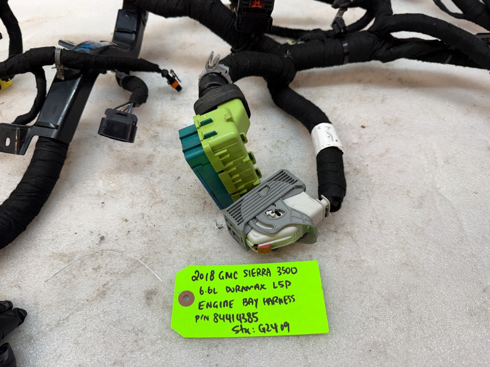 17 18 19 GMC CHEVROLET 3500HD DURAMAX 6.6 L5P ENGINE BAY WIRING HARNESS 84465422