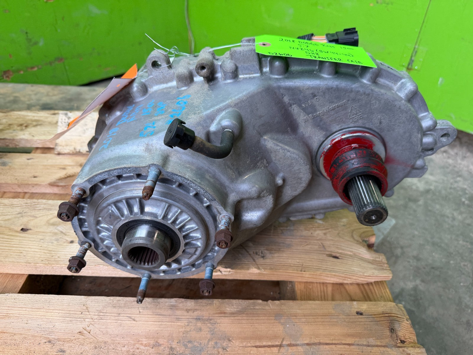 18 DODGE RAM SPORT 1500 5.7 HEMI NV246 TRANSFER CASE P68360094AA 14-18 63k