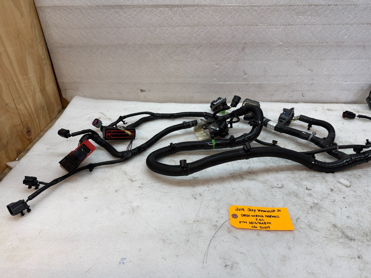 14 JEEP WRANGLER JK 3.6 DASH GAUGE WIRING HARNESS LOOM P68164668AE