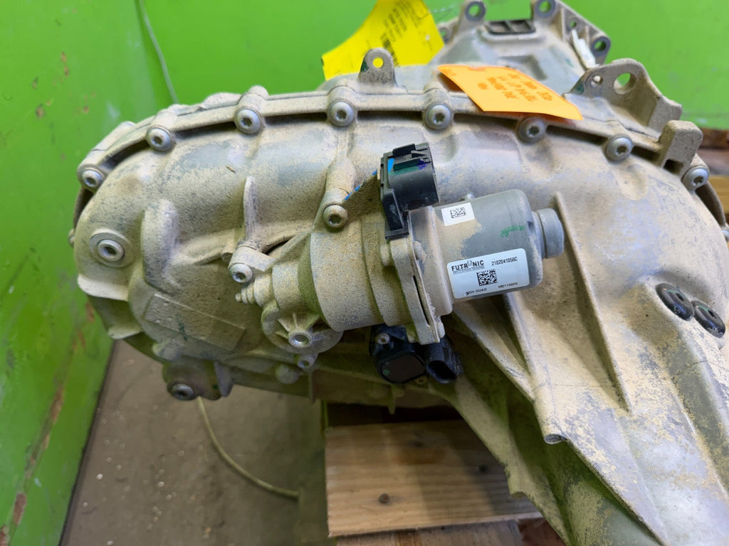 20-25 Chevrolet GMC 3500hd SIERRA 2500 6.6 DIESEL NQH TRANSFER CASE 84714300