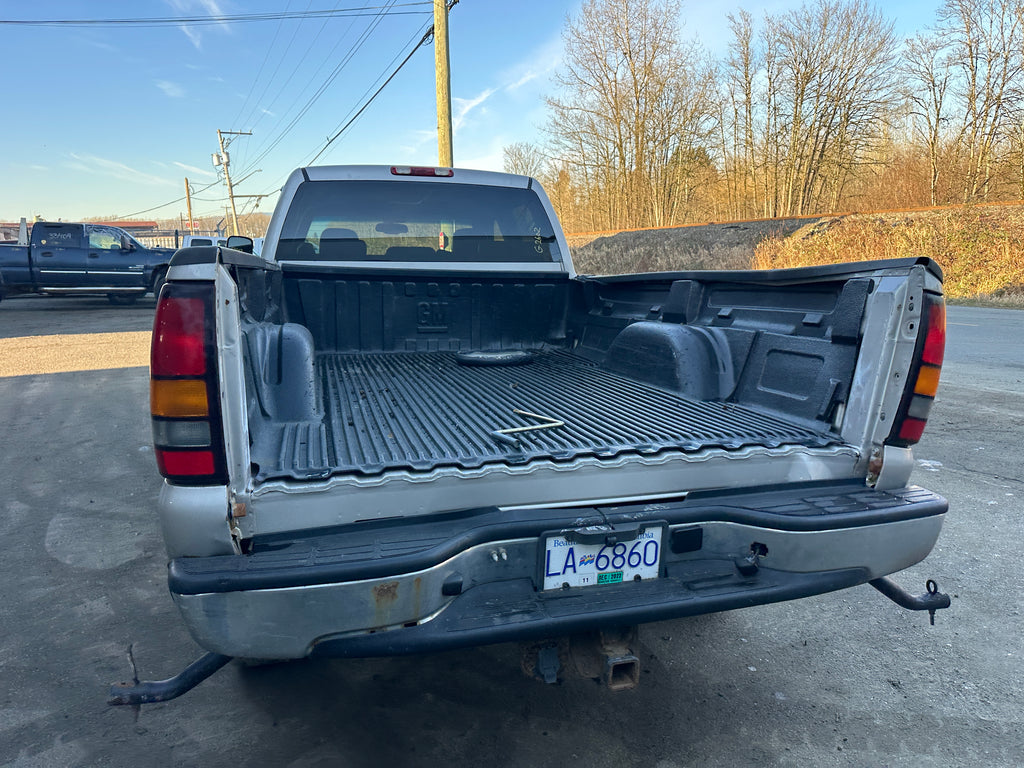 2005 GMC New Sierra K3500 6.6 LLY Duramax – G2602