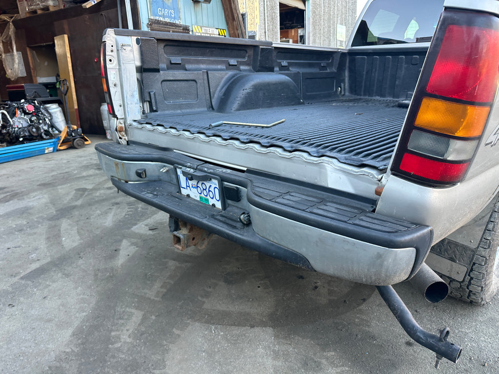 2005 GMC New Sierra K3500 6.6 LLY Duramax – G2602