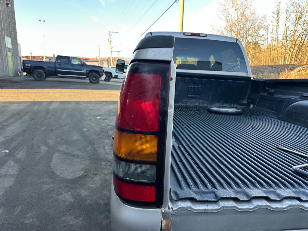 2005 GMC New Sierra K3500 6.6 LLY Duramax – G2602