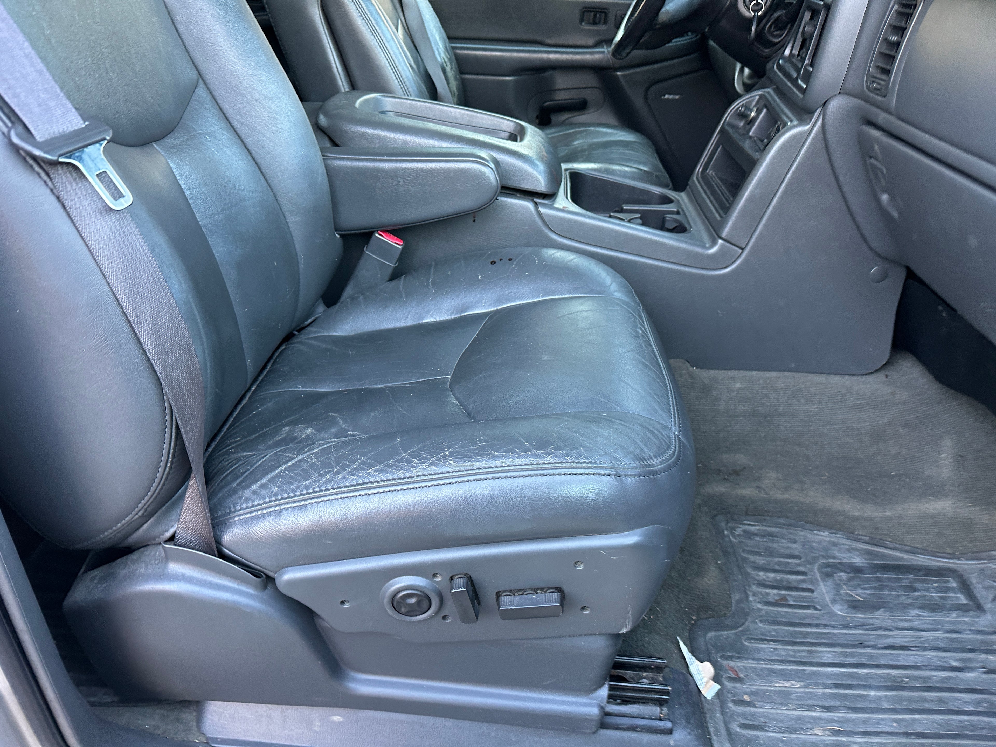 2005 GMC New Sierra K3500 6.6 LLY Duramax – G2602