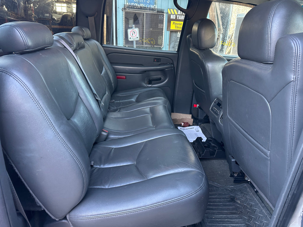 2005 GMC New Sierra K3500 6.6 LLY Duramax – G2602