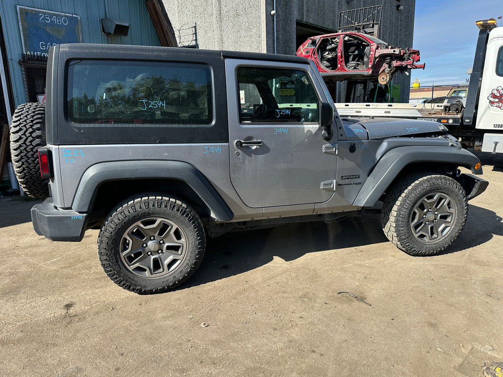 2018 Jeep Wrangler JL Sport 3.6 – J2544