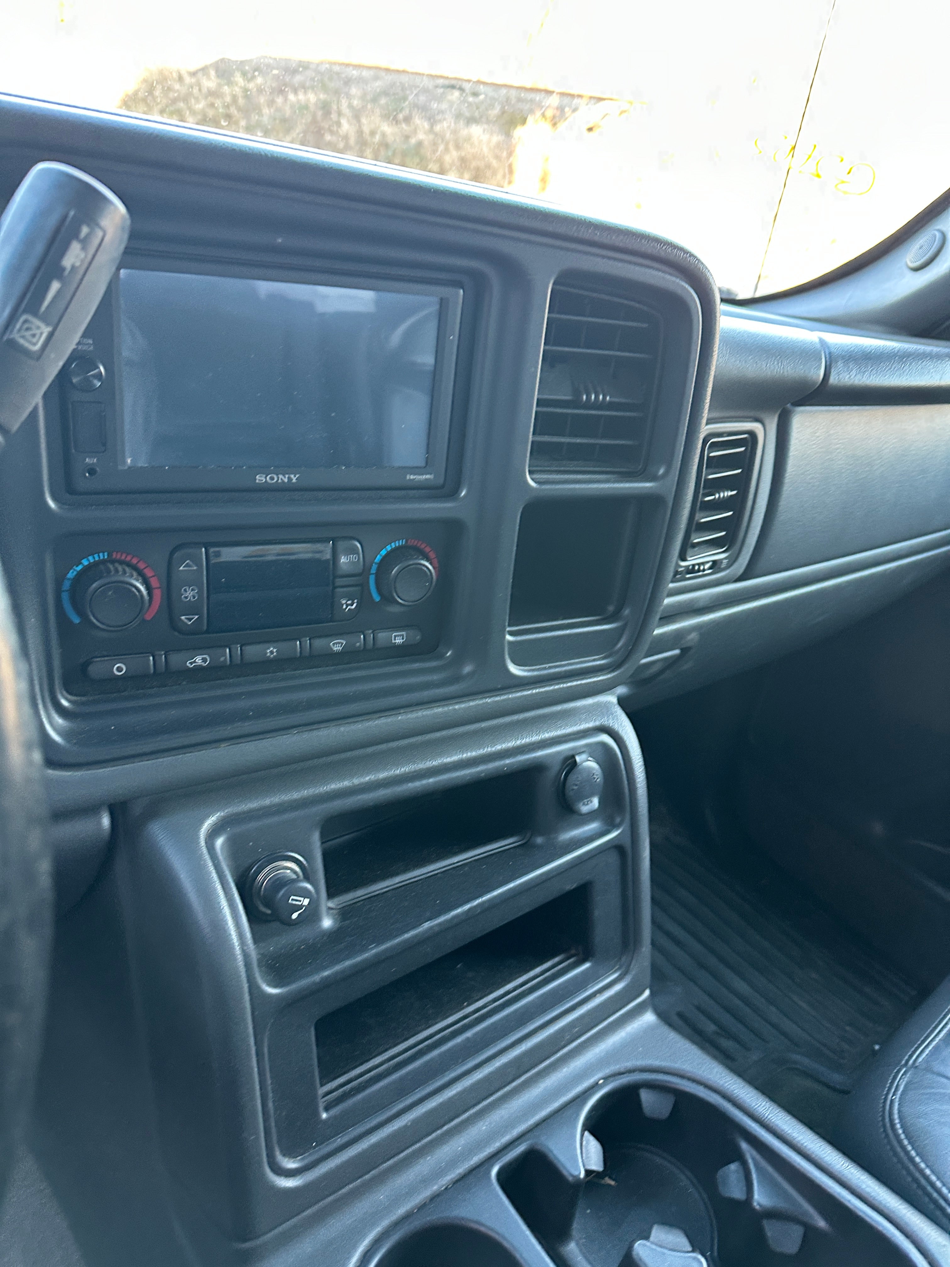 2005 GMC New Sierra K3500 6.6 LLY Duramax – G2602
