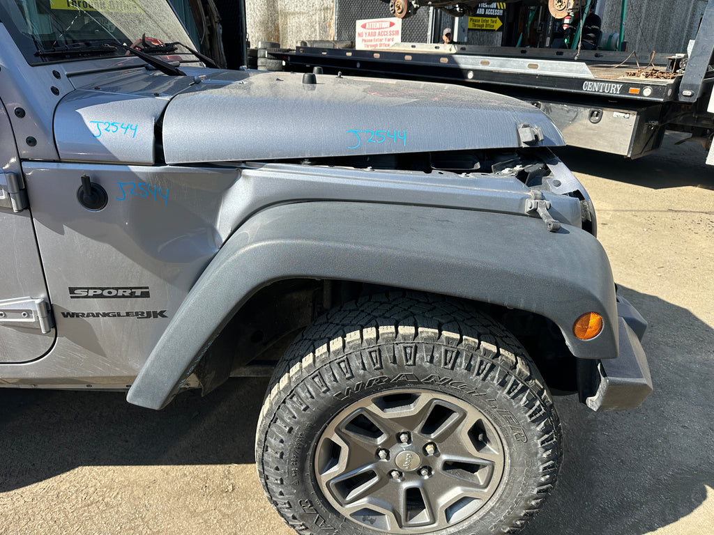 2018 Jeep Wrangler JL Sport 3.6 – J2544