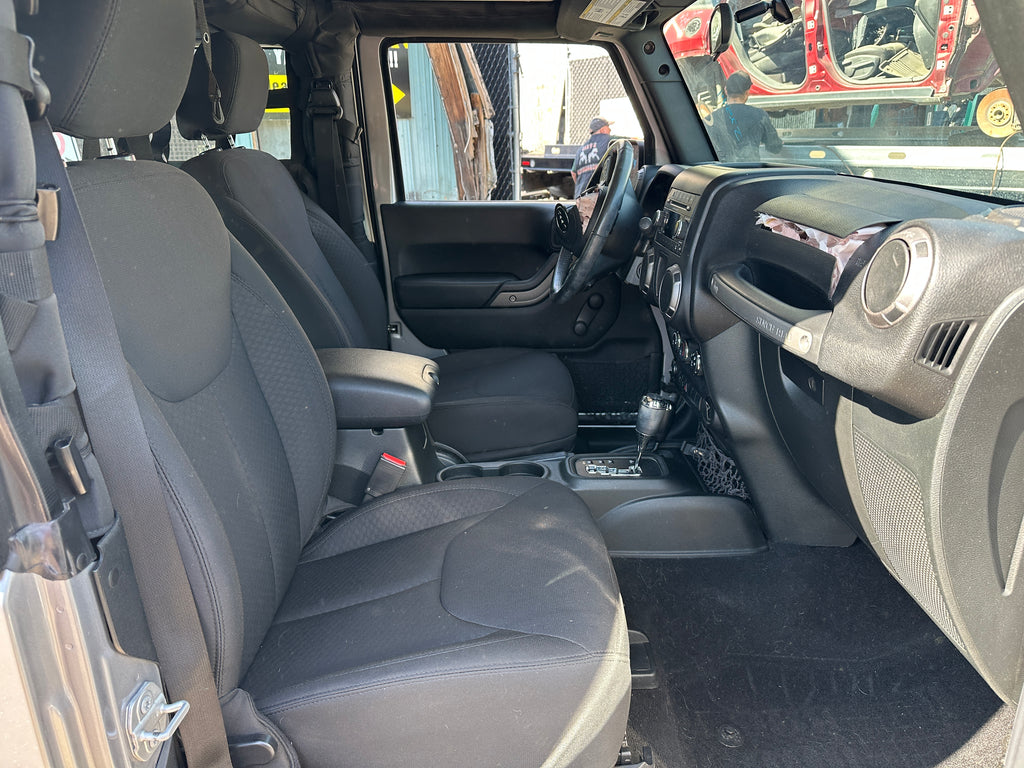2018 Jeep Wrangler JL Sport 3.6 – J2544