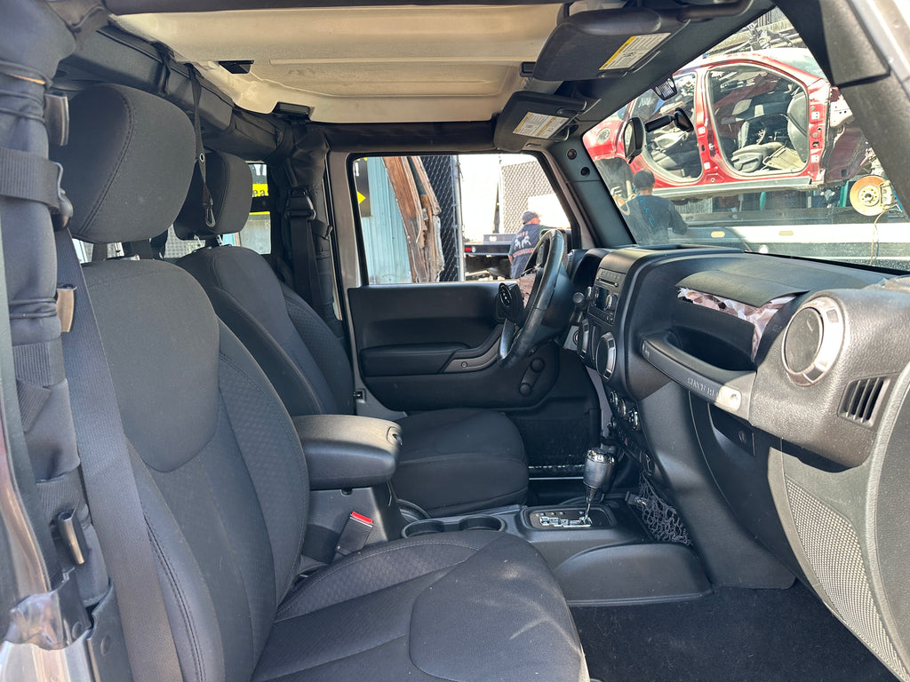 2018 Jeep Wrangler JL Sport 3.6 – J2544