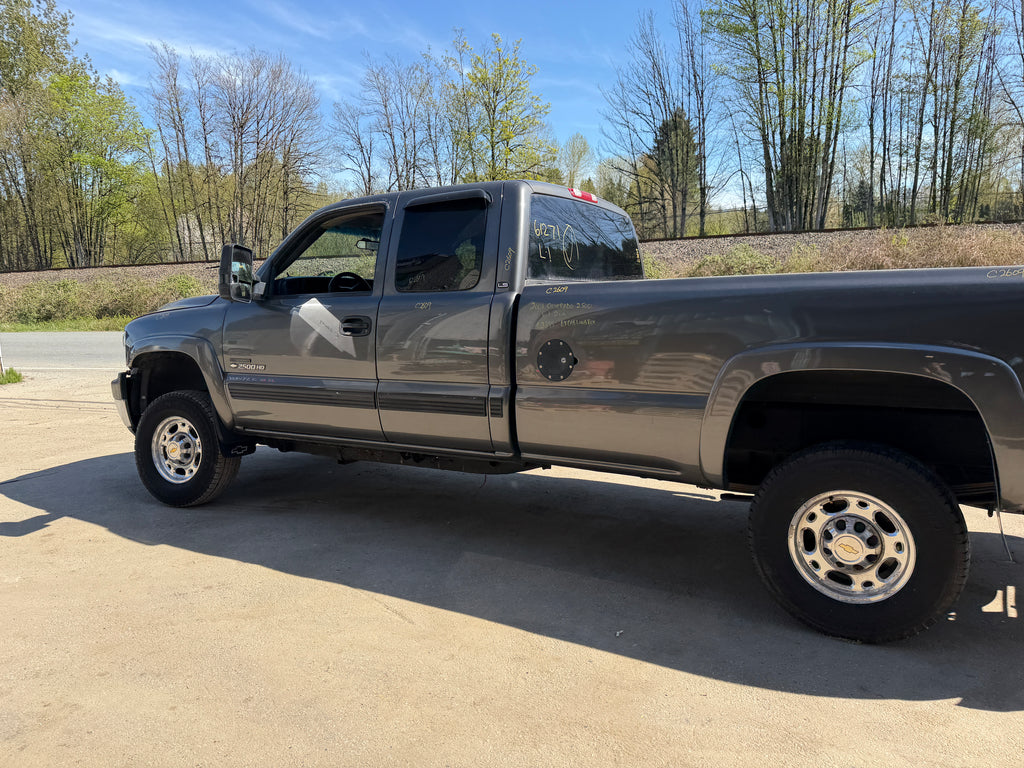 2001 Chevrolet Silverado C2500HD 8.1 – C2609