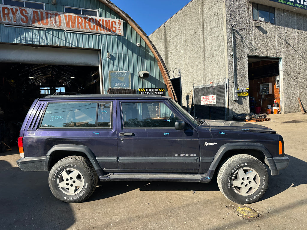 1998 Jeep Cherokee Sport 4.0 – J2545