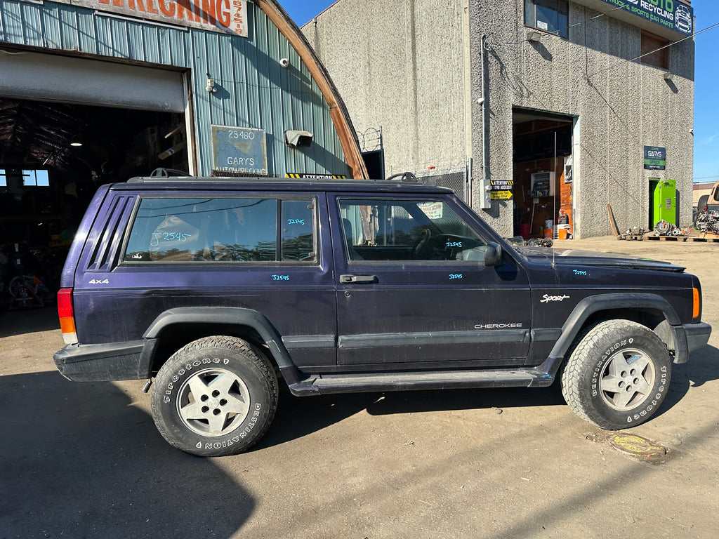 1998 Jeep Cherokee Sport 4.0 – J2545