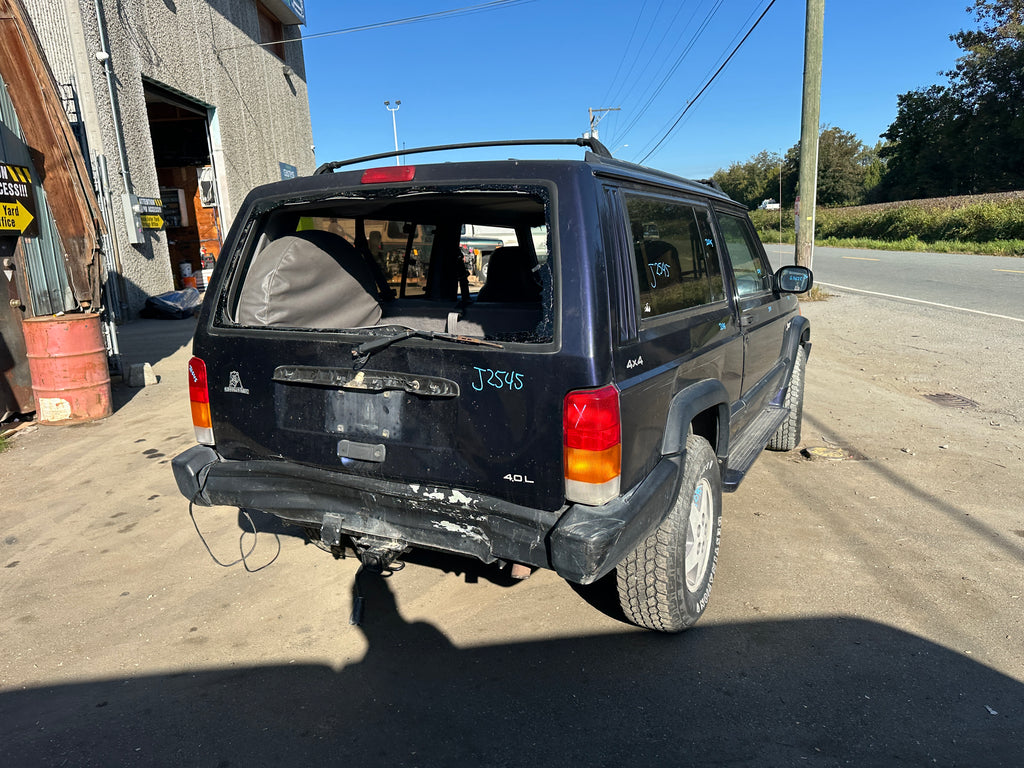 1998 Jeep Cherokee Sport 4.0 – J2545