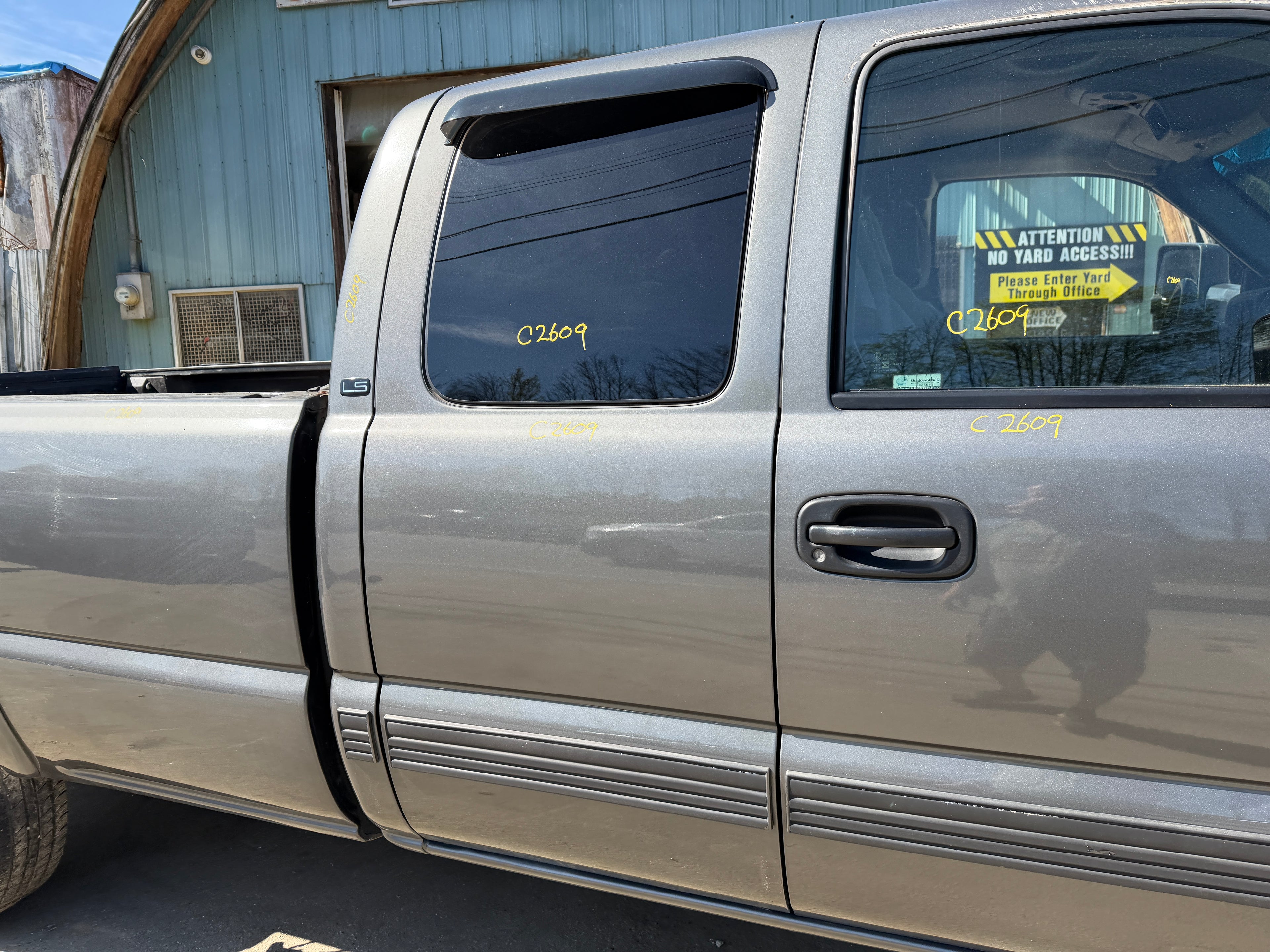 2001 Chevrolet Silverado C2500HD 8.1 – C2609
