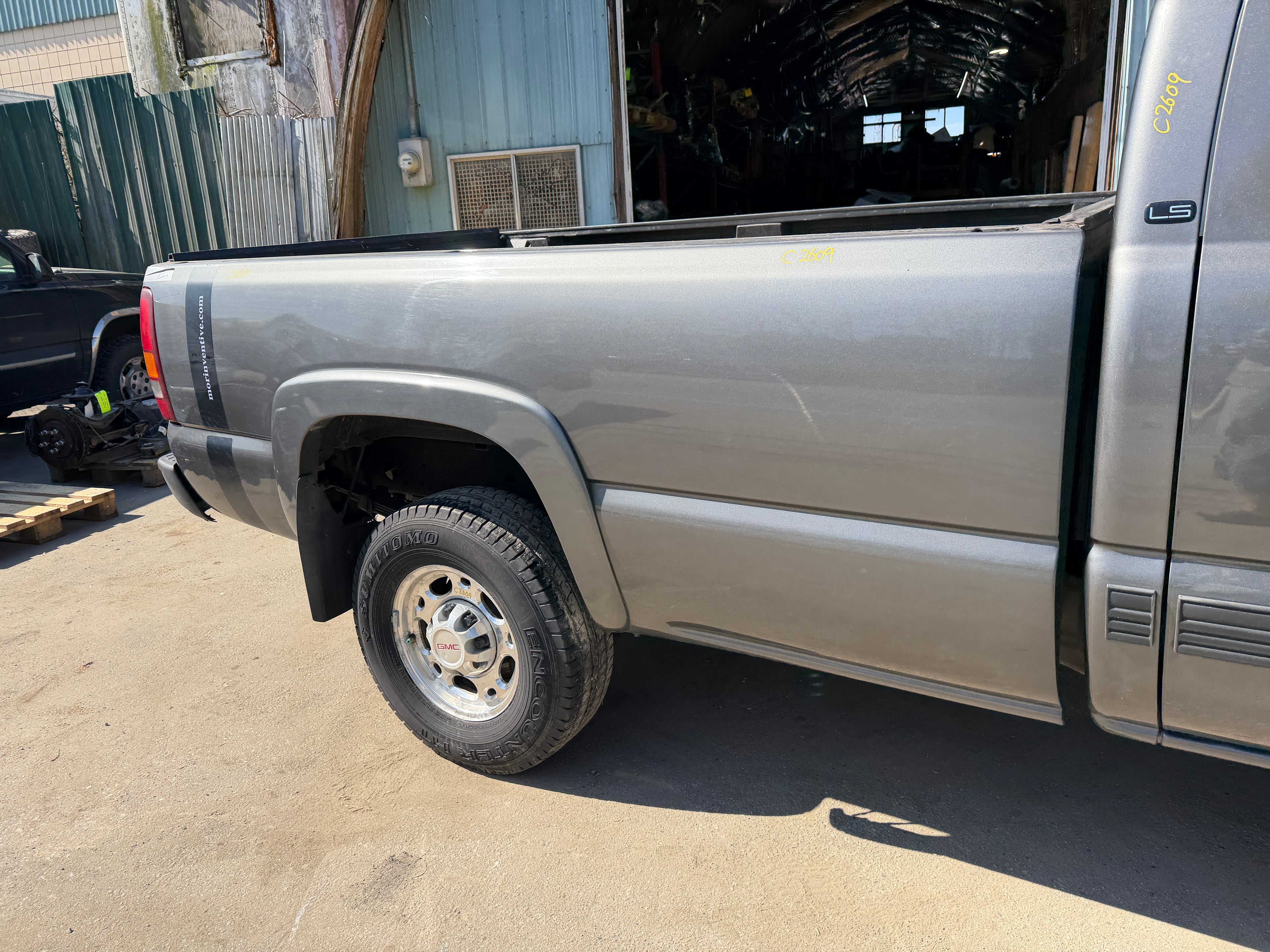 2001 Chevrolet Silverado C2500HD 8.1 – C2609
