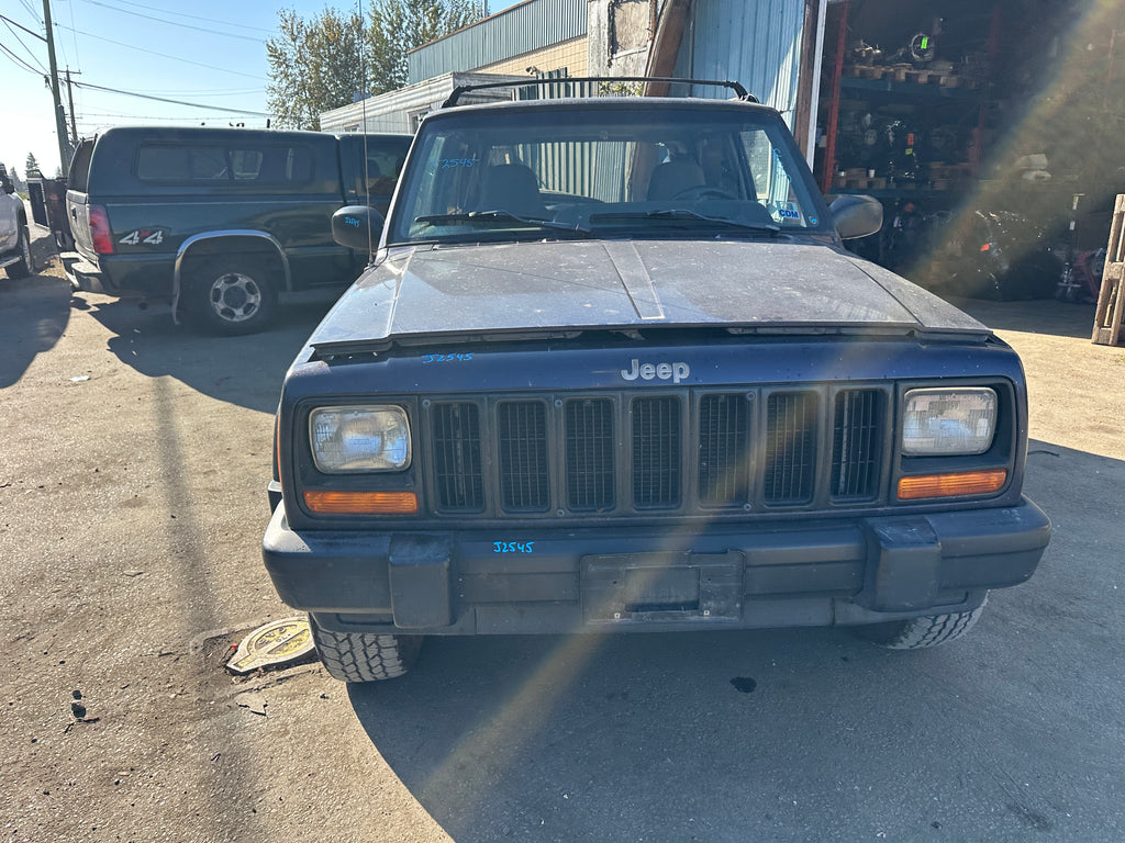 1998 Jeep Cherokee Sport 4.0 – J2545