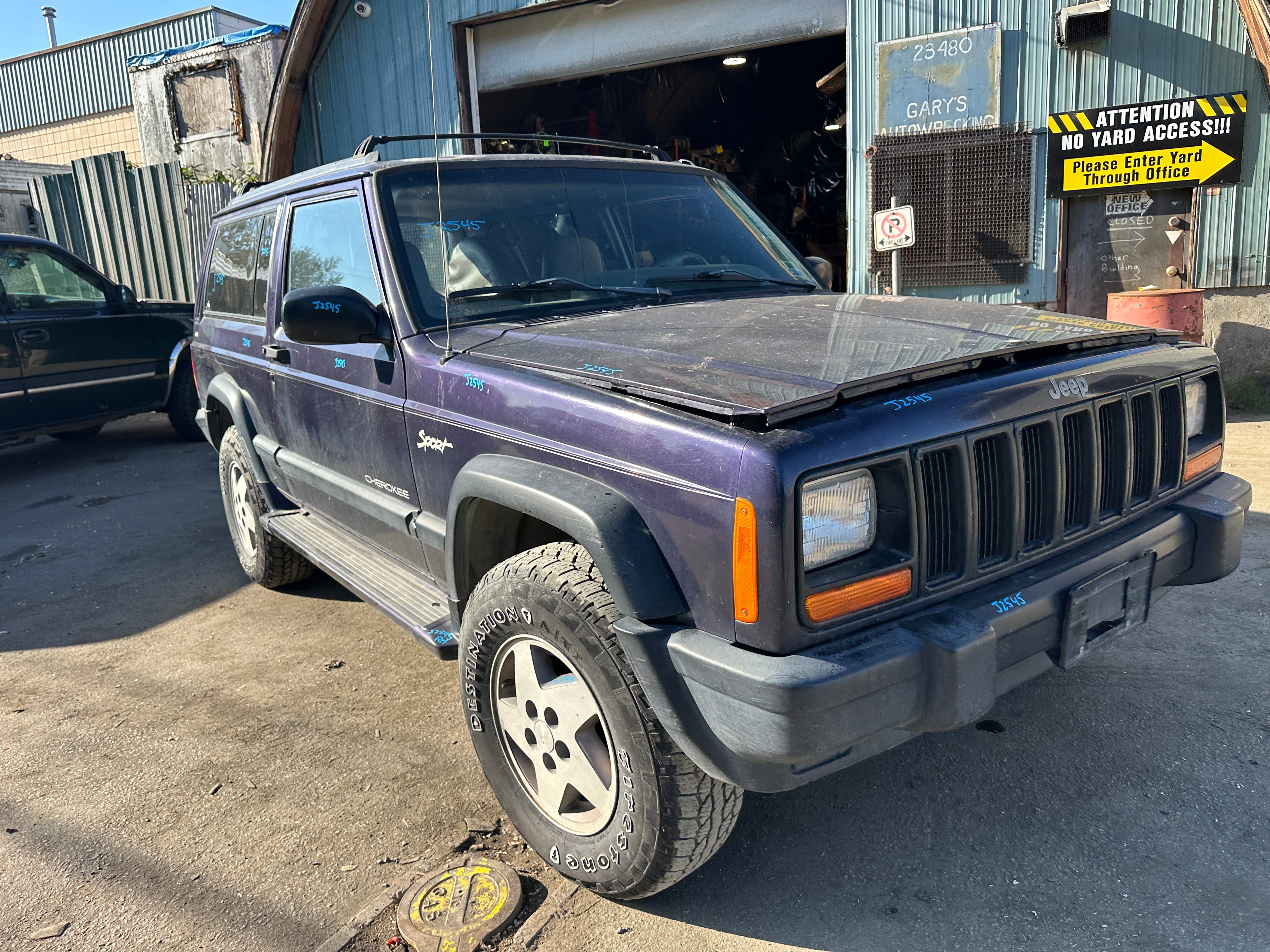 1998 Jeep Cherokee Sport 4.0 – J2545