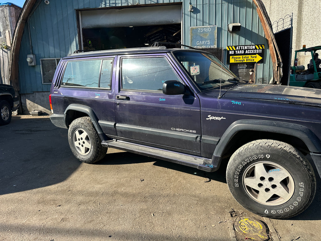 1998 Jeep Cherokee Sport 4.0 – J2545