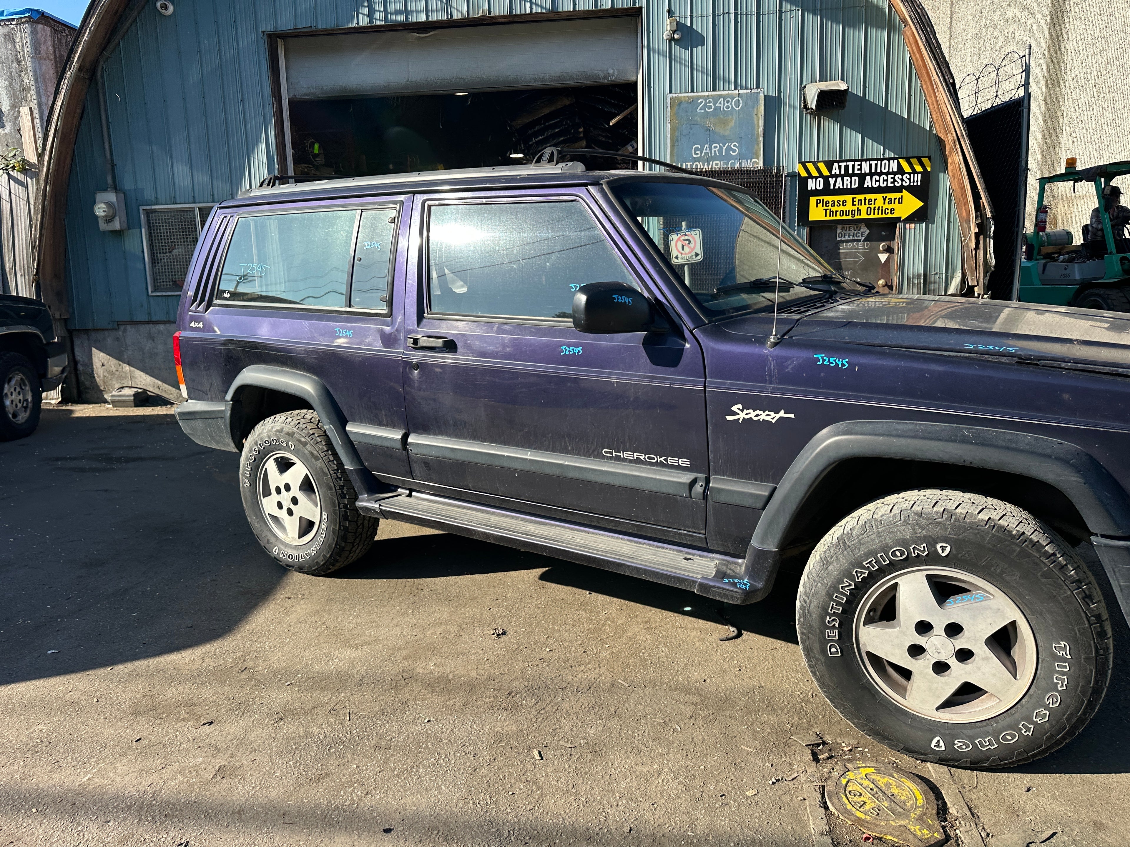 1998 Jeep Cherokee Sport 4.0 – J2545