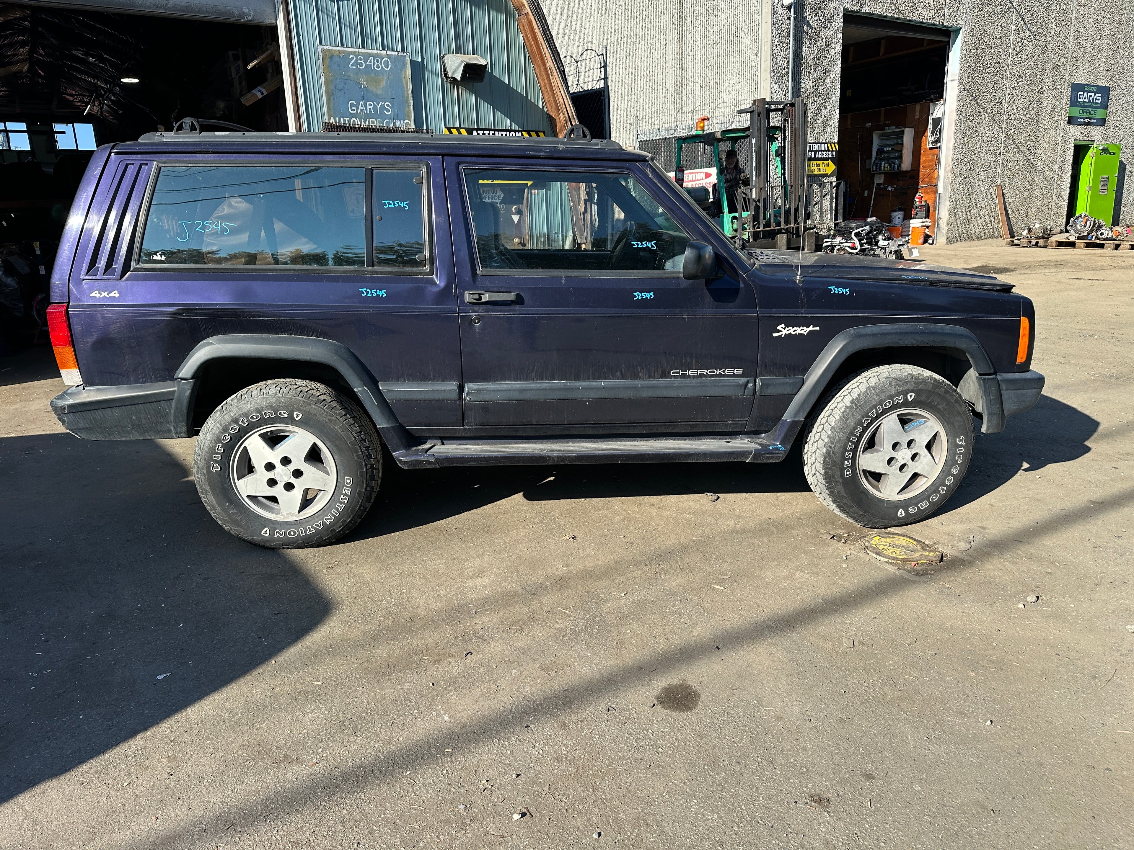 1998 Jeep Cherokee Sport 4.0 – J2545