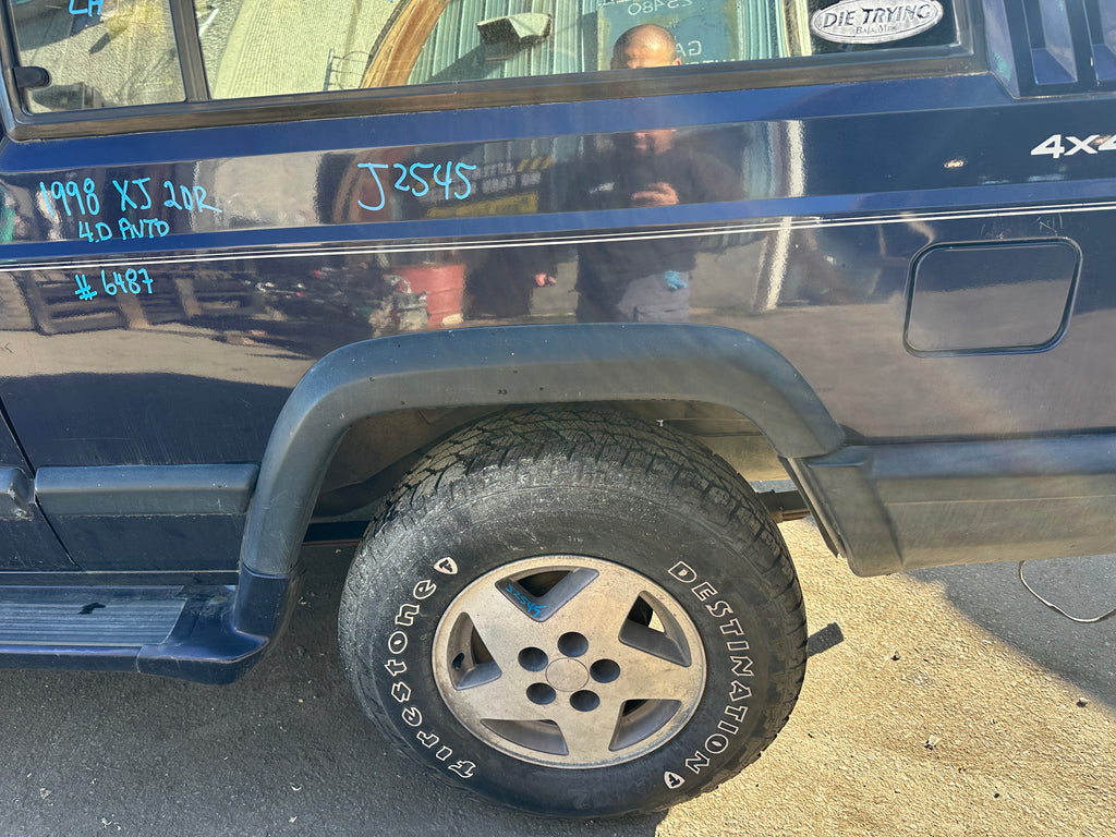 1998 Jeep Cherokee Sport 4.0 – J2545