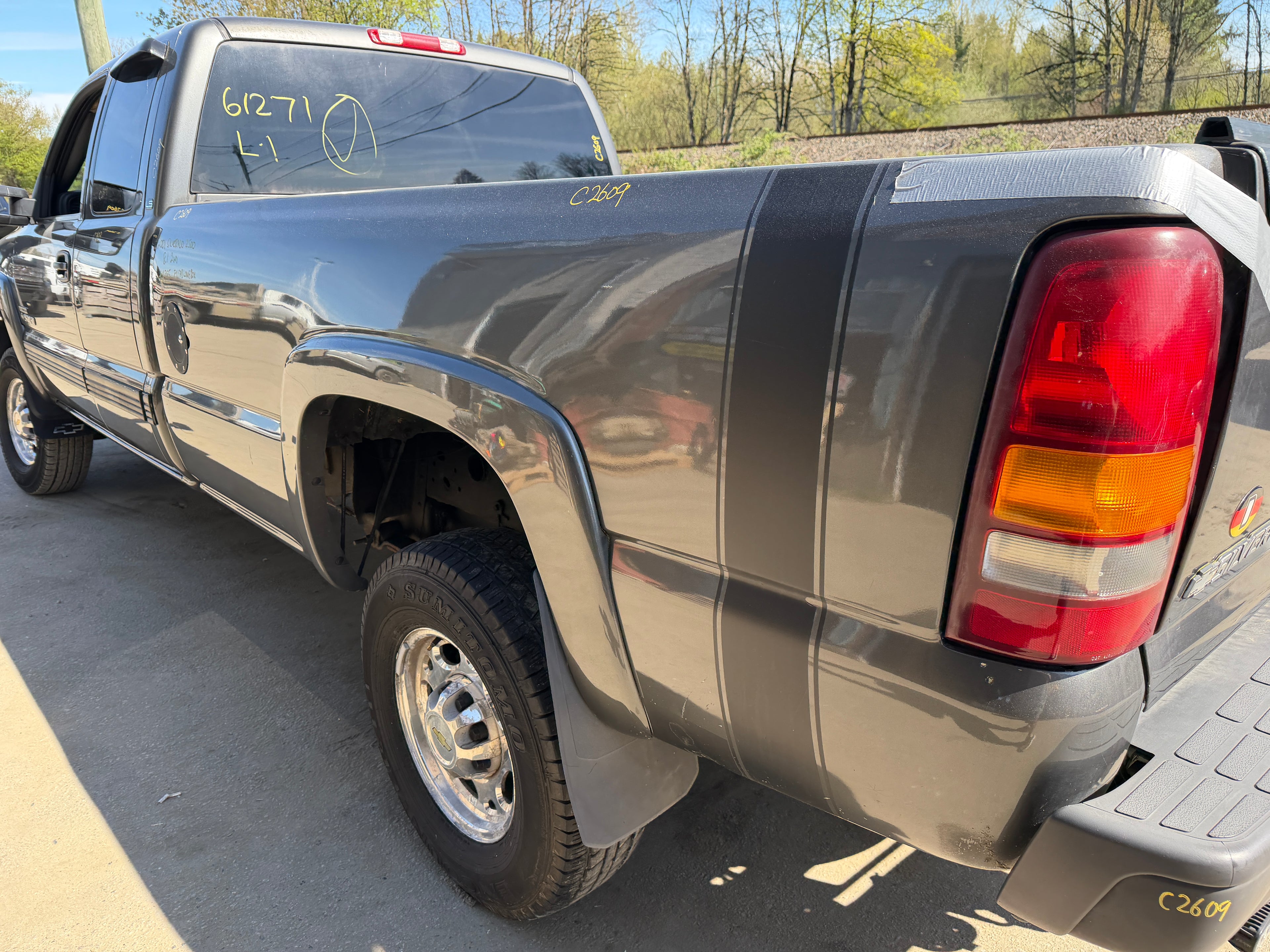 2001 Chevrolet Silverado C2500HD 8.1 – C2609