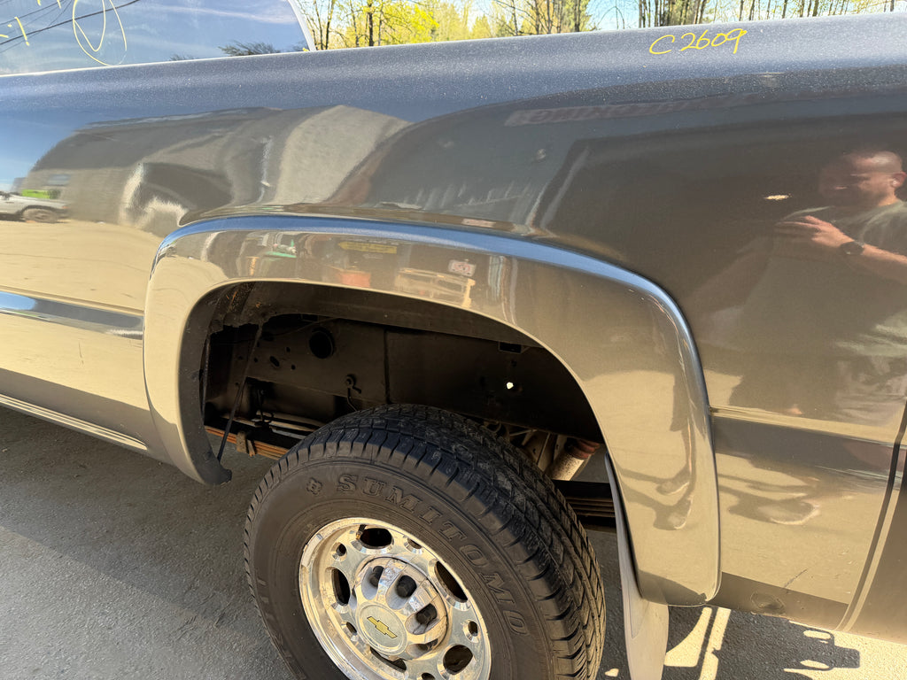 2001 Chevrolet Silverado C2500HD 8.1 – C2609