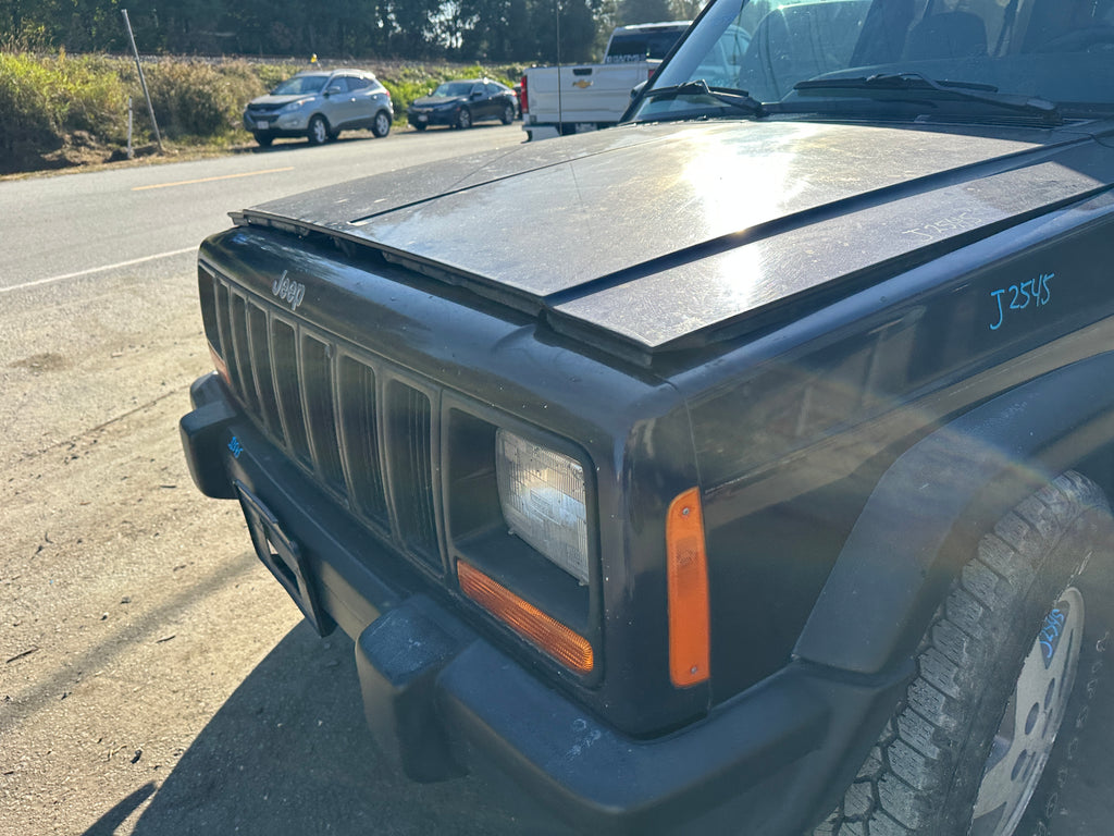 1998 Jeep Cherokee Sport 4.0 – J2545