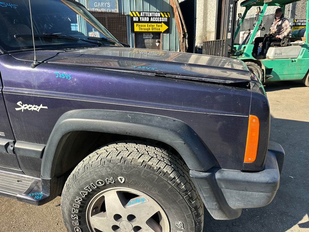 1998 Jeep Cherokee Sport 4.0 – J2545