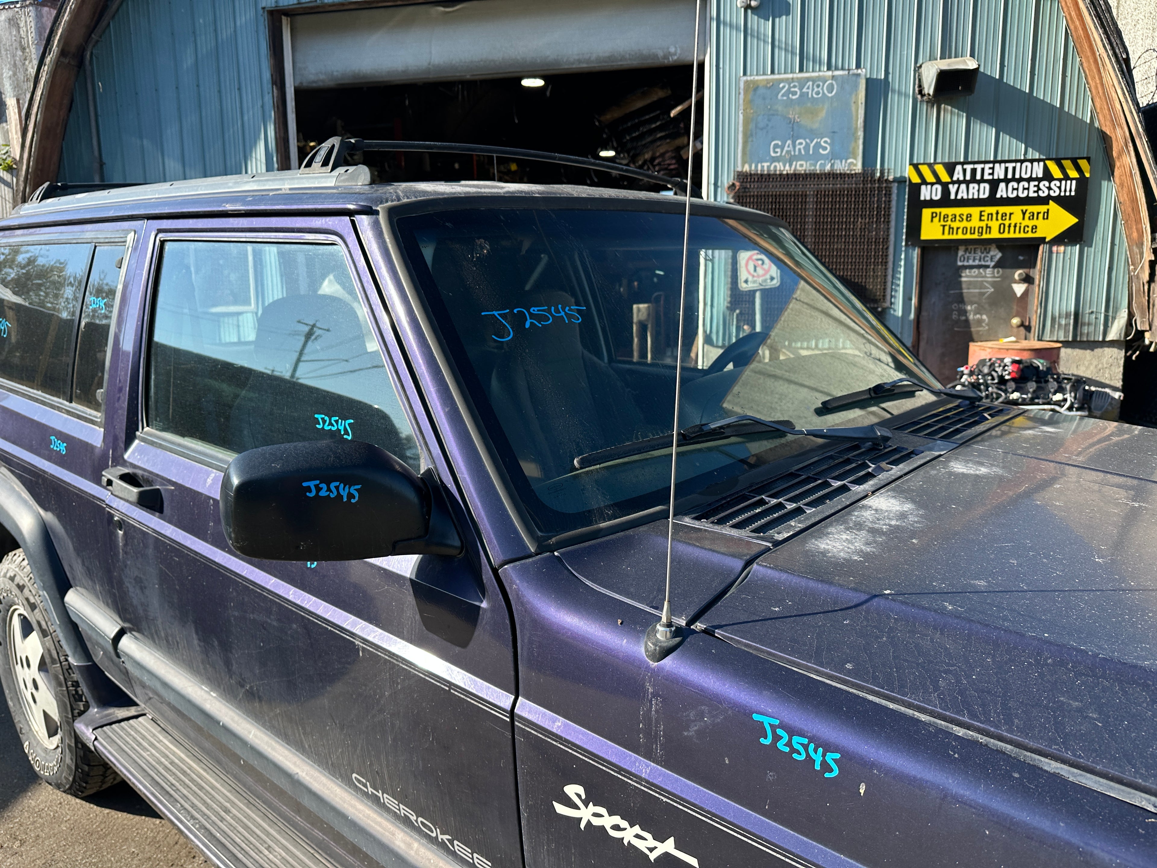 1998 Jeep Cherokee Sport 4.0 – J2545