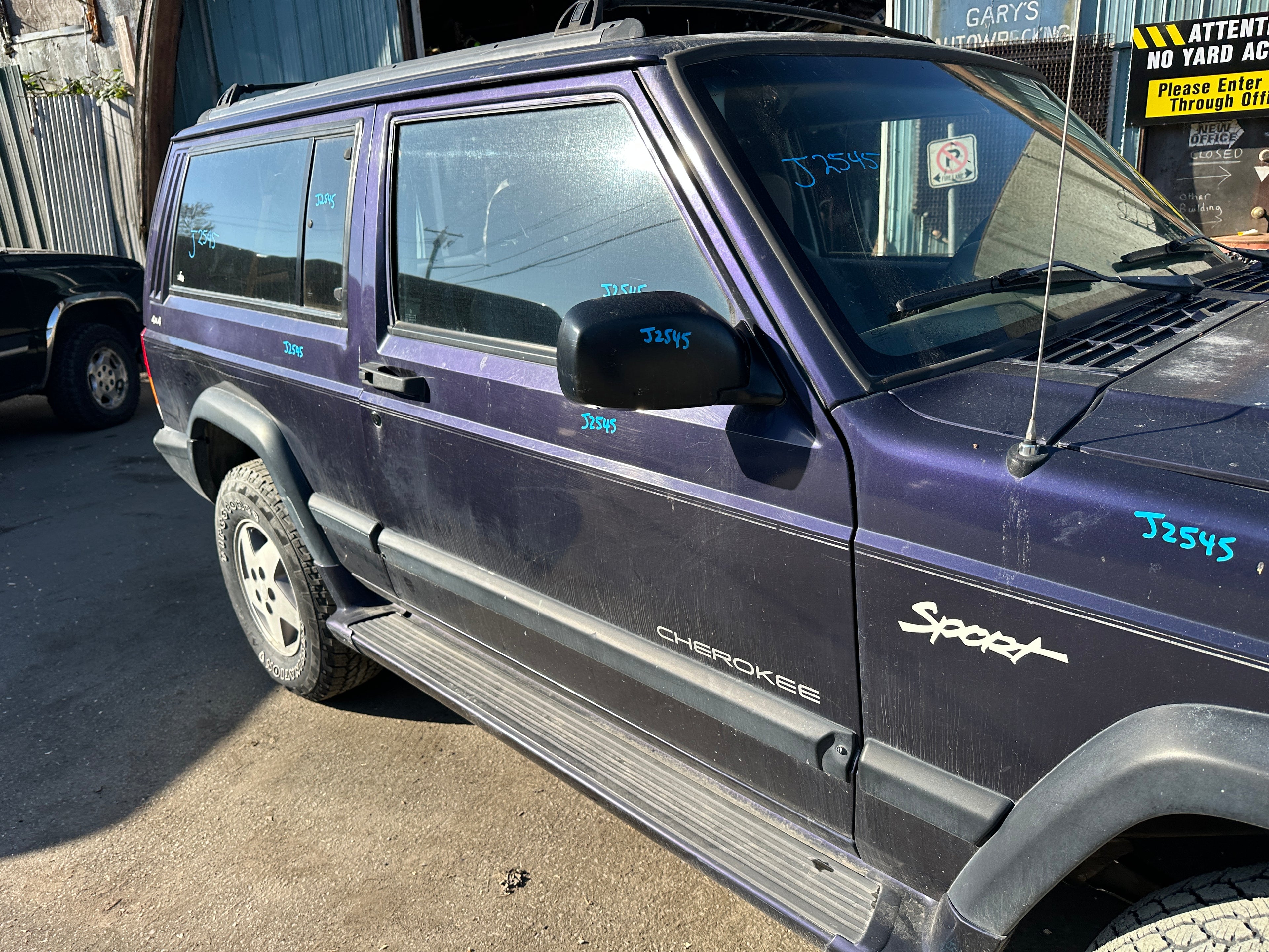 1998 Jeep Cherokee Sport 4.0 – J2545
