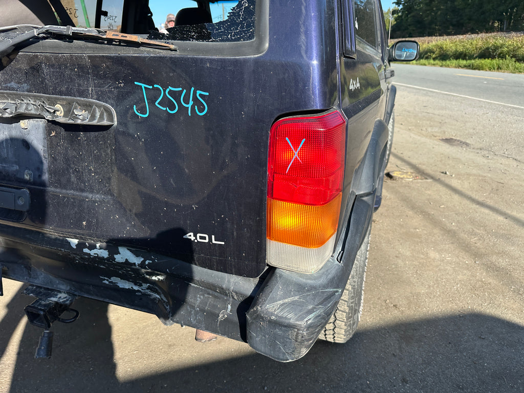 1998 Jeep Cherokee Sport 4.0 – J2545
